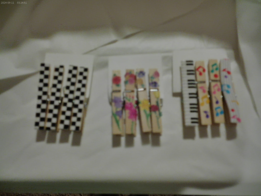 Paper cilps