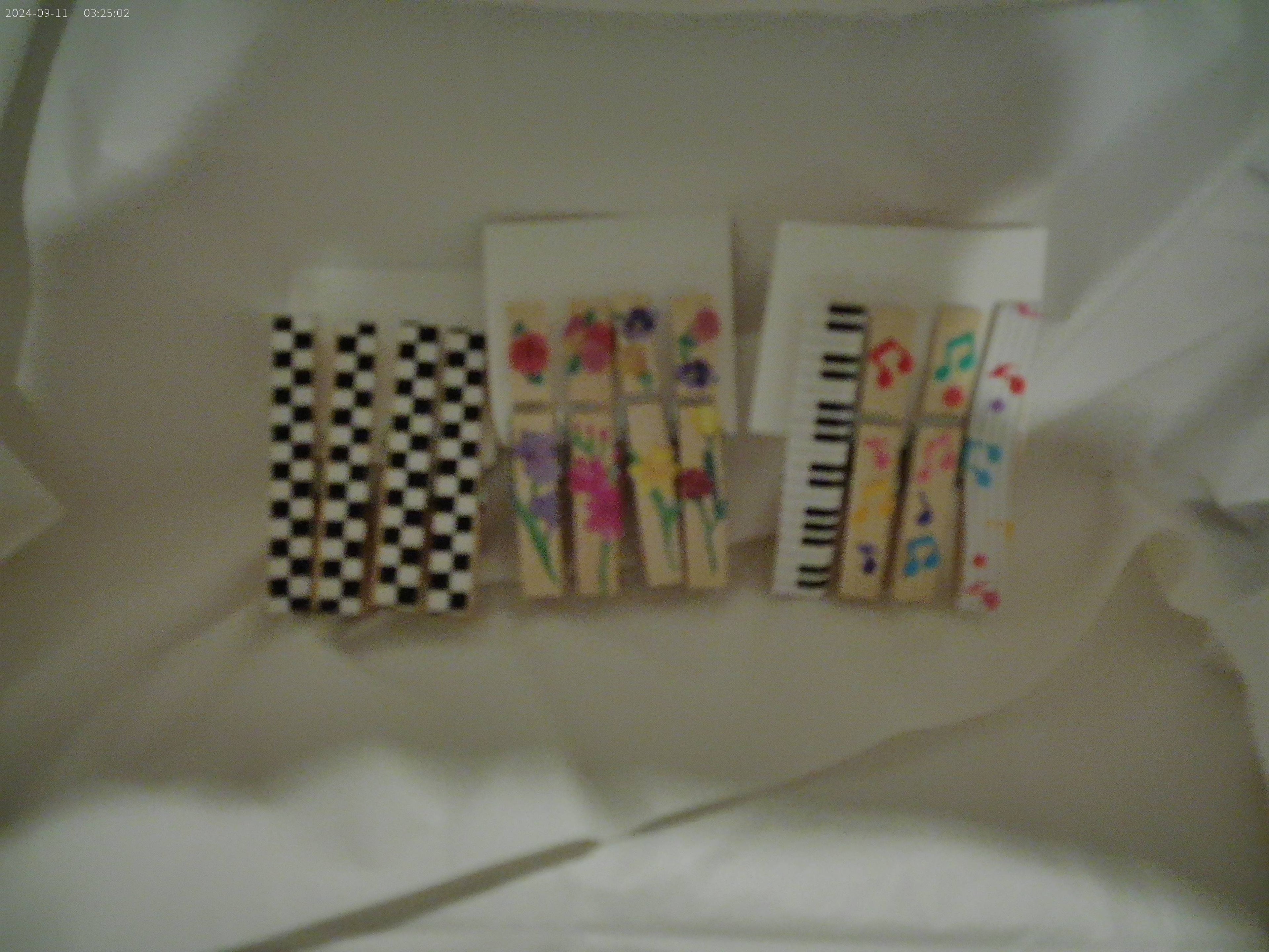 Paper cilps