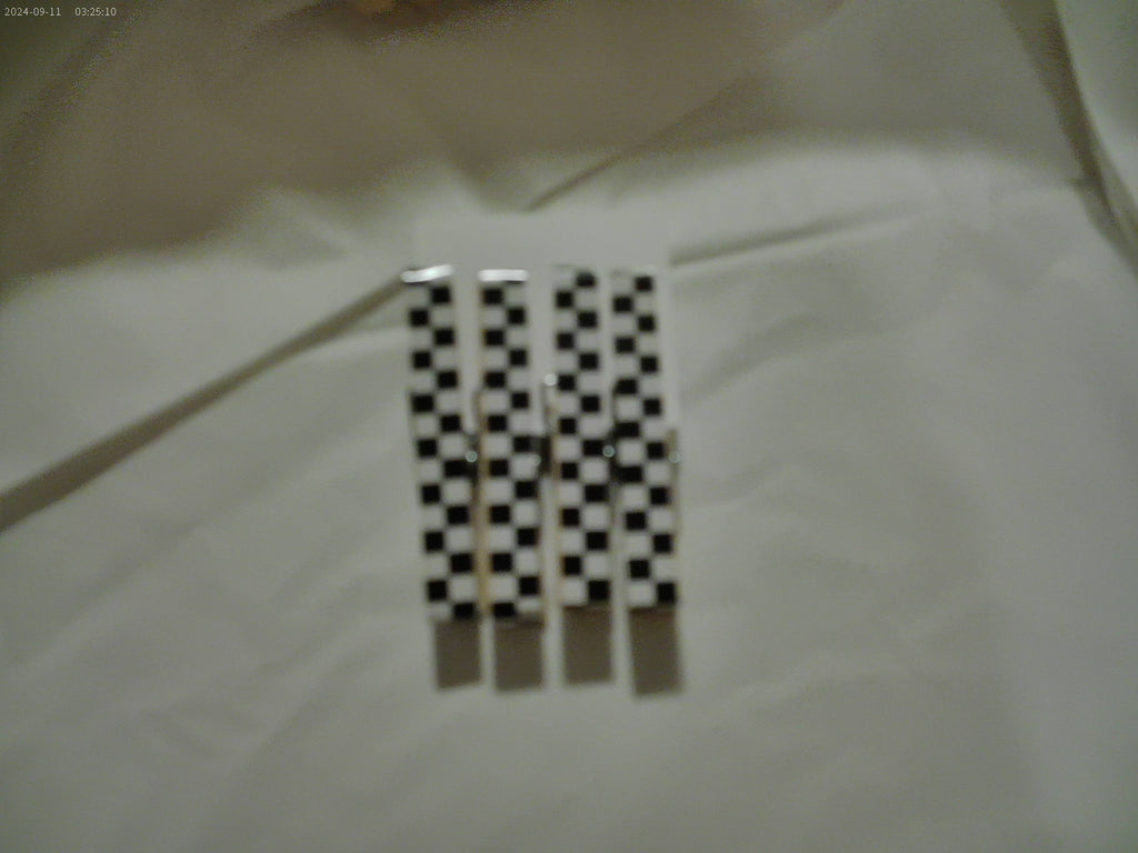 Paper cilps