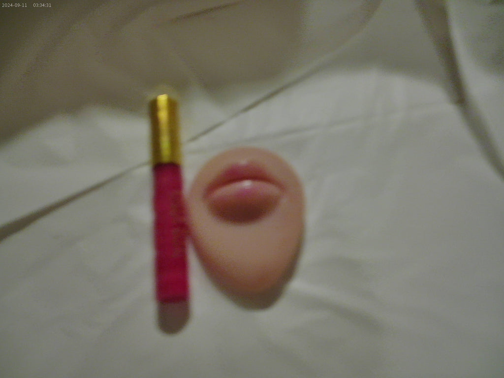 berry lipgloss